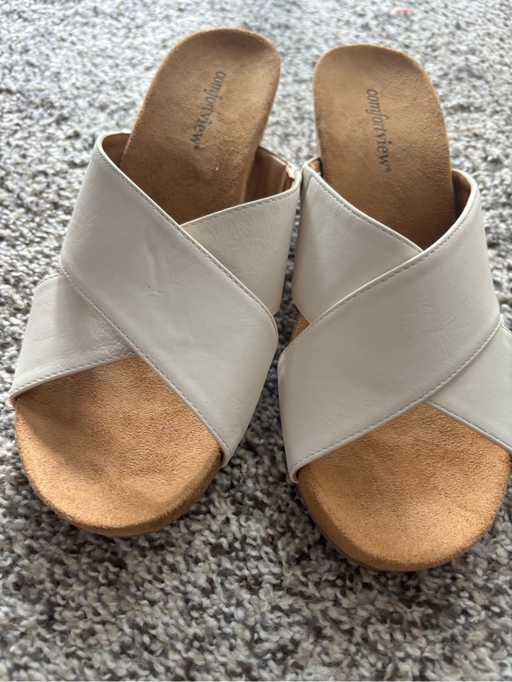 comfortview Women's Cream Cross-Band Slide Sandals